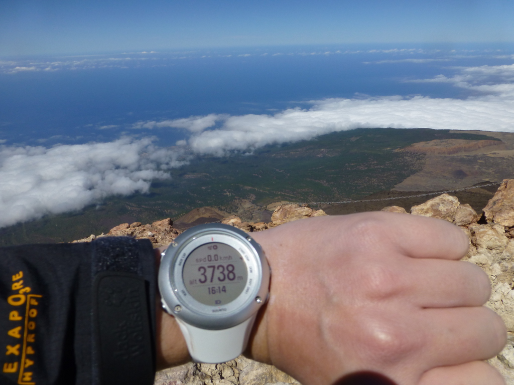 Diving a wreck in Tenerife